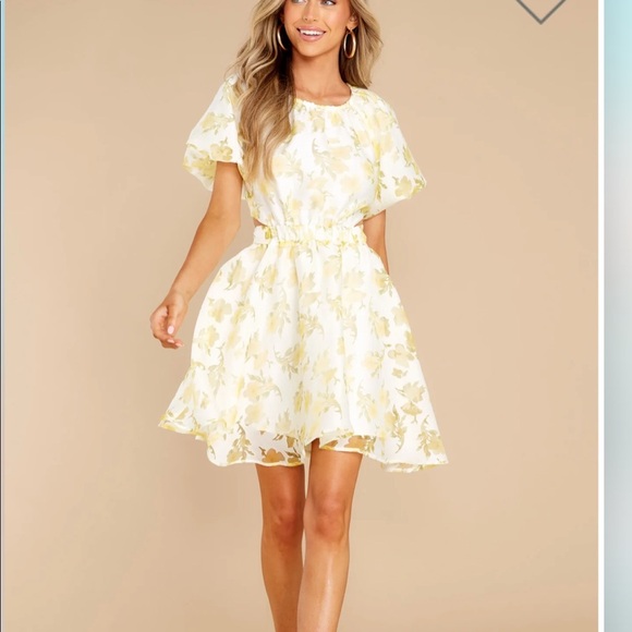 Her Own Fairytale Yellow Floral Print Dress - Picture 7 of 8